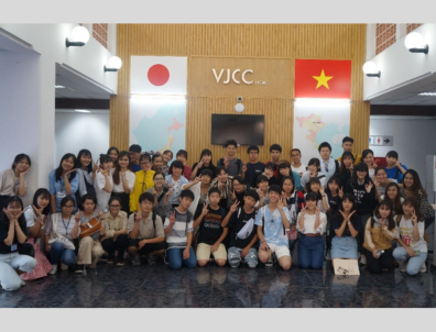 BUỔI GIAO LƯU VĂN HÓA GIỮA HỌC SINH TRƯỜNG NAKAMURA VÀ SINH VIÊN VIỆT NAM