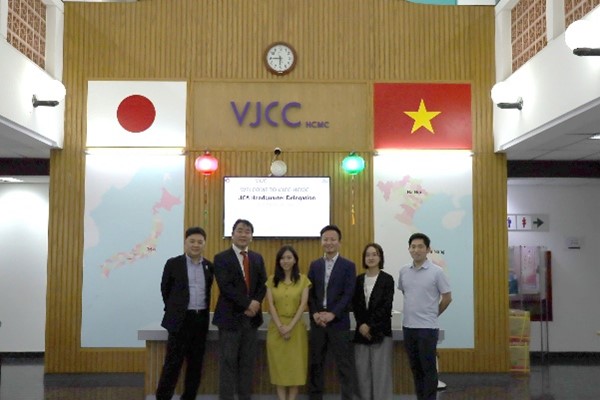 CHUYẾN CÔNG TÁC CỦA ĐOÀN JICA NHẬT BẢN TẠI VJCC-HCMC & THAM QUAN DOANH NGHIỆP KEIEIJUKU