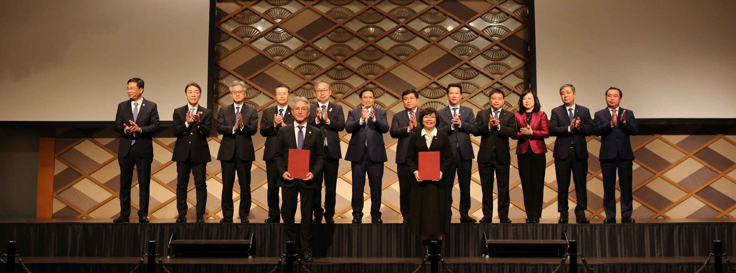 ベトナム日本人材開発インスティチュート（VJCC)とベトナム日本商工会議所 (JCCI) との協力覚書（MOU）の署名について